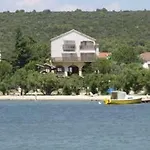 & Restaurant Matanovi Dvori