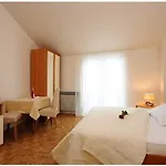 & Restaurant Matanovi Dvori 4* Sukošan