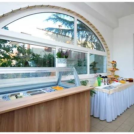 & Restaurant Matanovi Dvori Affittacamere Sukošan