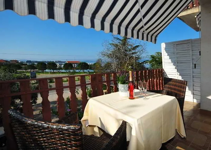 & Restaurant Matanovi Dvori 게스트하우스