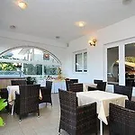 Guest house & Restaurant Matanovi Dvori Sukosan
