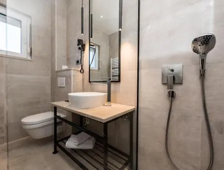 & Restaurant Matanovi Dvori Gostinjska kuća 4*