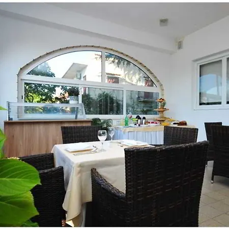 & Restaurant Matanovi Dvori Sukošan