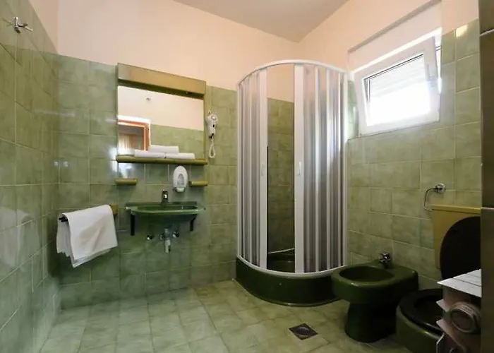 & Restaurant Matanovi Dvori 4* Sukosan